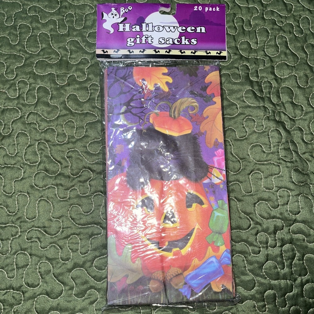 Vintage Paper Halloween Gift Sacks , 20 Pack , Pumpkins , Witches , Ghosts , Nos